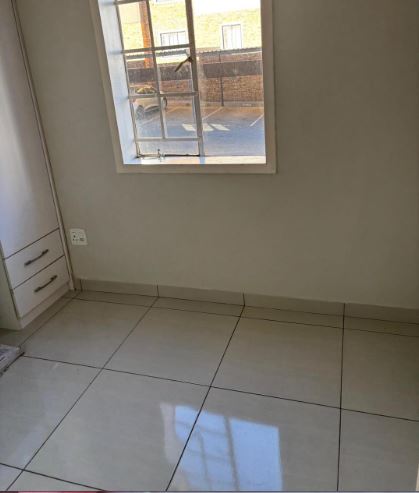 2 Bedroom Property for Sale in South Hills Gauteng