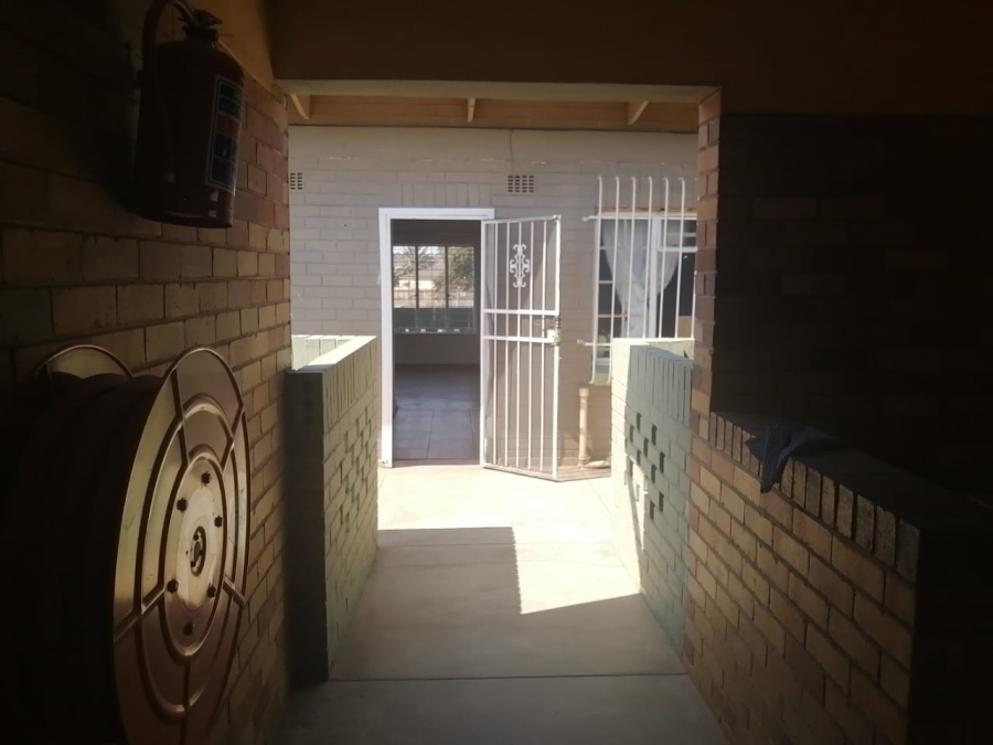 2 Bedroom Property for Sale in Homelake Gauteng
