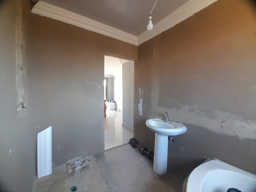 3 Bedroom Property for Sale in Mohlakeng Gauteng
