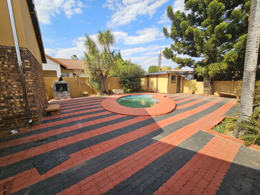 3 Bedroom Property for Sale in Suiderberg Gauteng