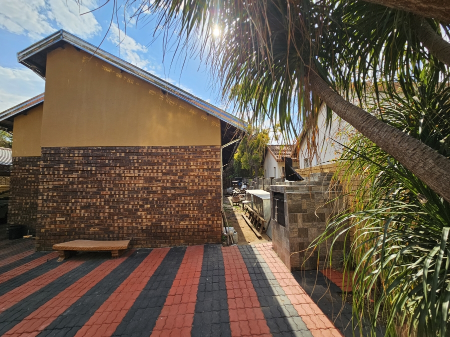 3 Bedroom Property for Sale in Suiderberg Gauteng