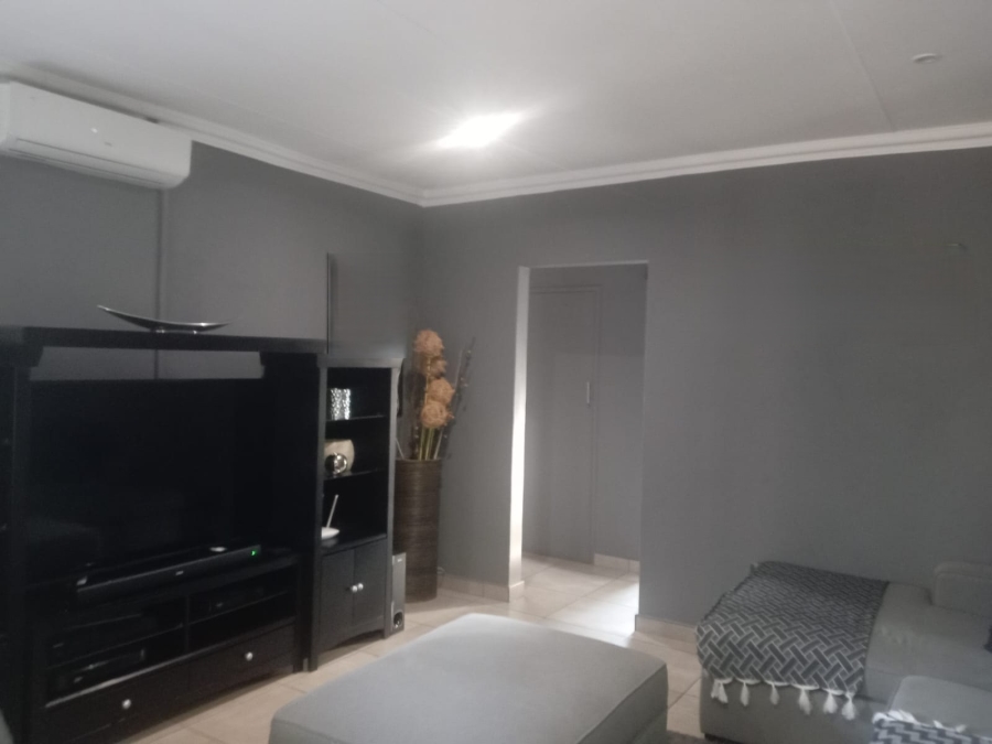 3 Bedroom Property for Sale in Vanderbijlpark SW 1 Gauteng