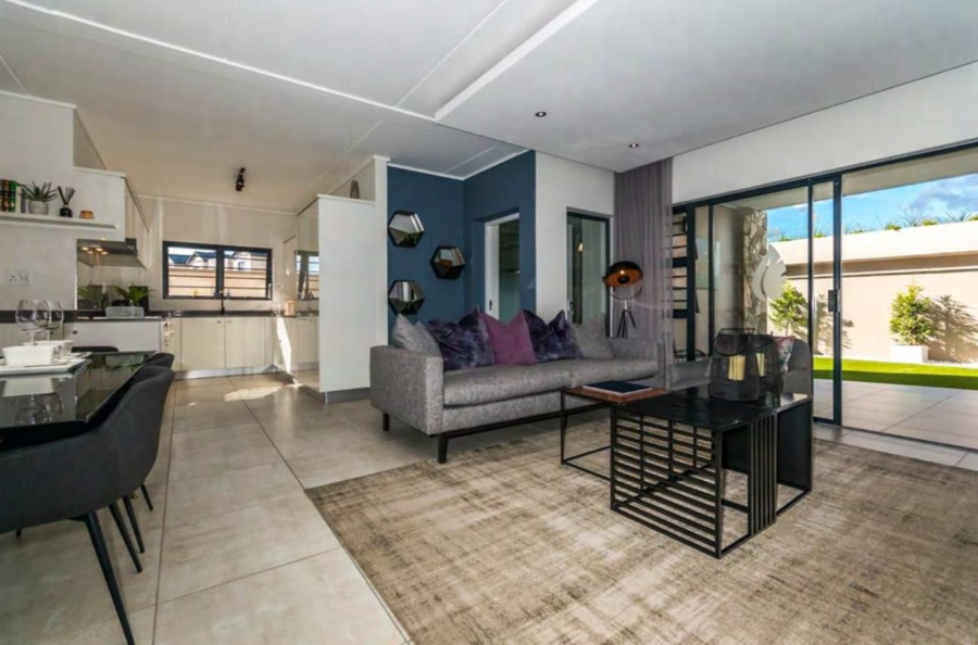 To Let 3 Bedroom Property for Rent in Waterfall Gauteng