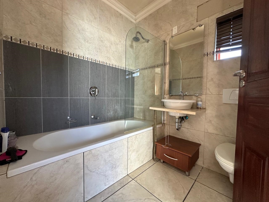 To Let 1 Bedroom Property for Rent in Isandovale Gauteng
