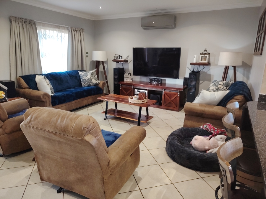 3 Bedroom Property for Sale in Monavoni Gauteng