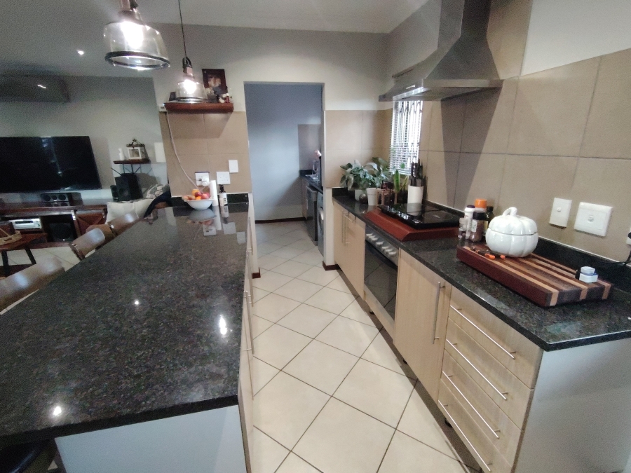 3 Bedroom Property for Sale in Monavoni Gauteng