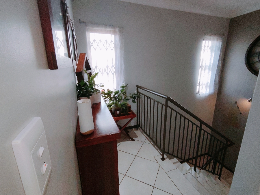 3 Bedroom Property for Sale in Monavoni Gauteng