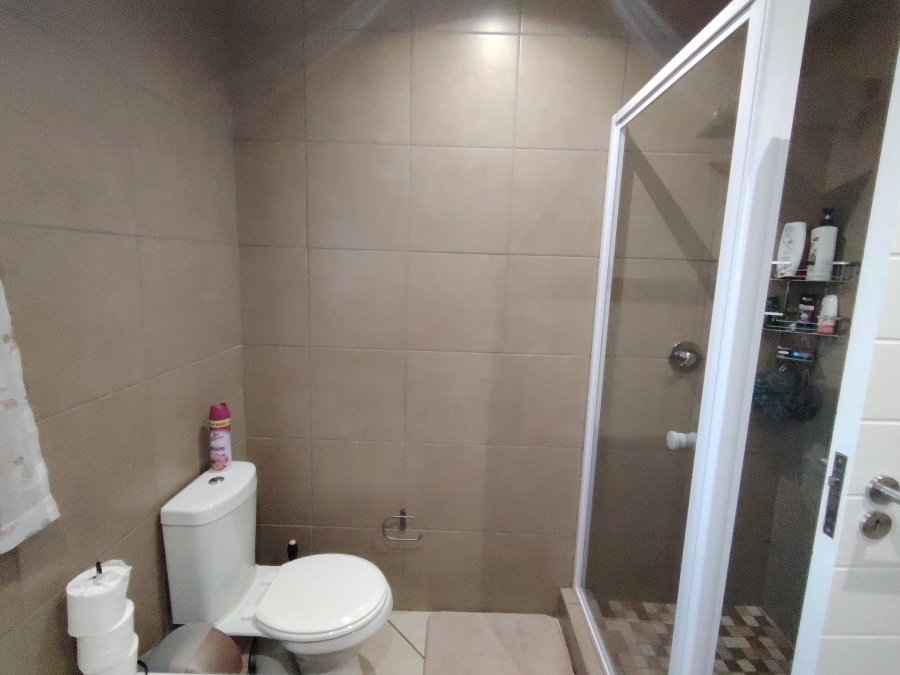 3 Bedroom Property for Sale in Monavoni Gauteng