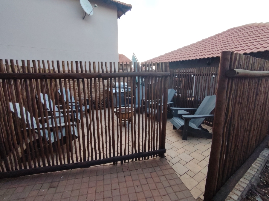 3 Bedroom Property for Sale in Monavoni Gauteng