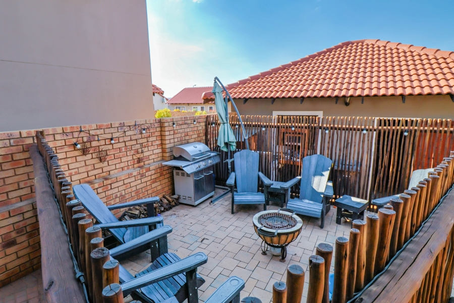 3 Bedroom Property for Sale in Monavoni Gauteng