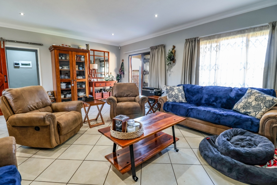 3 Bedroom Property for Sale in Monavoni Gauteng