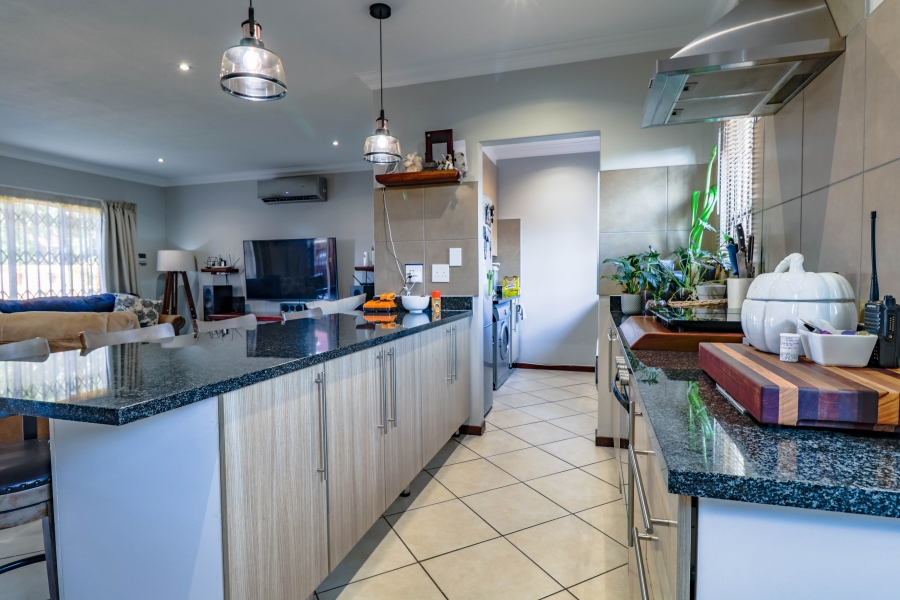 3 Bedroom Property for Sale in Monavoni Gauteng