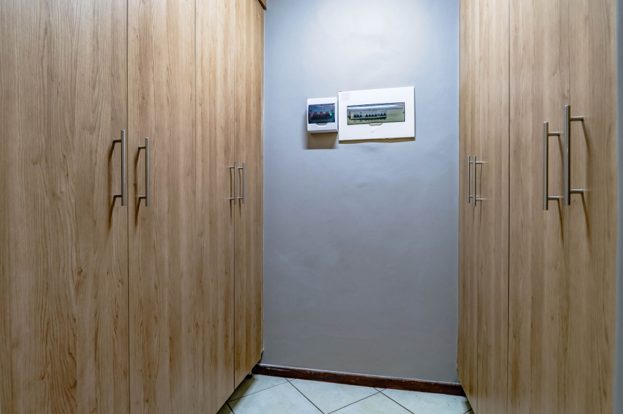 3 Bedroom Property for Sale in Monavoni Gauteng