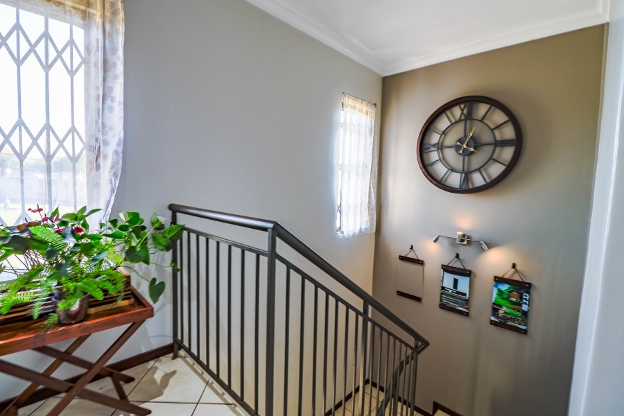 3 Bedroom Property for Sale in Monavoni Gauteng