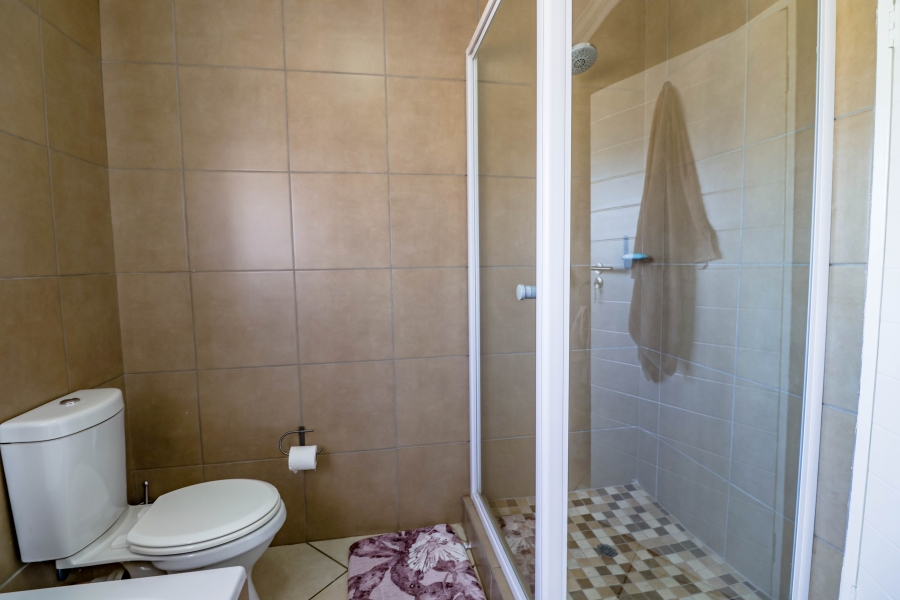 3 Bedroom Property for Sale in Monavoni Gauteng