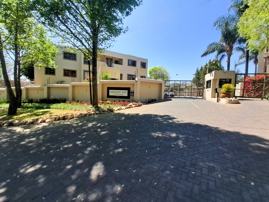 1 Bedroom Property for Sale in Hurlingham Gauteng