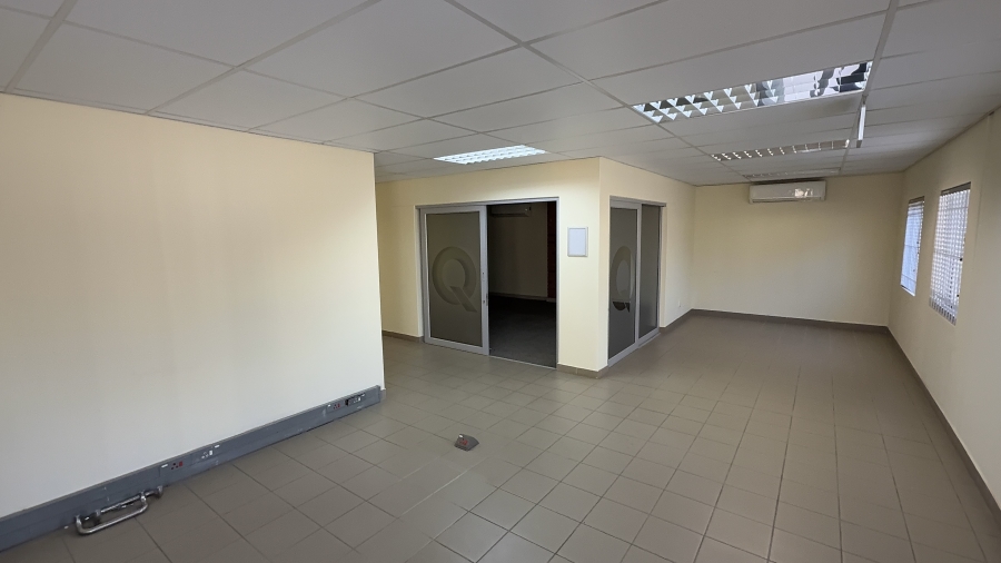 To Let commercial Property for Rent in Driehoek Gauteng