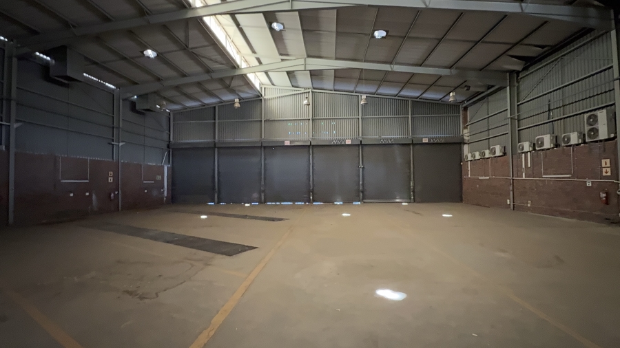 To Let commercial Property for Rent in Driehoek Gauteng