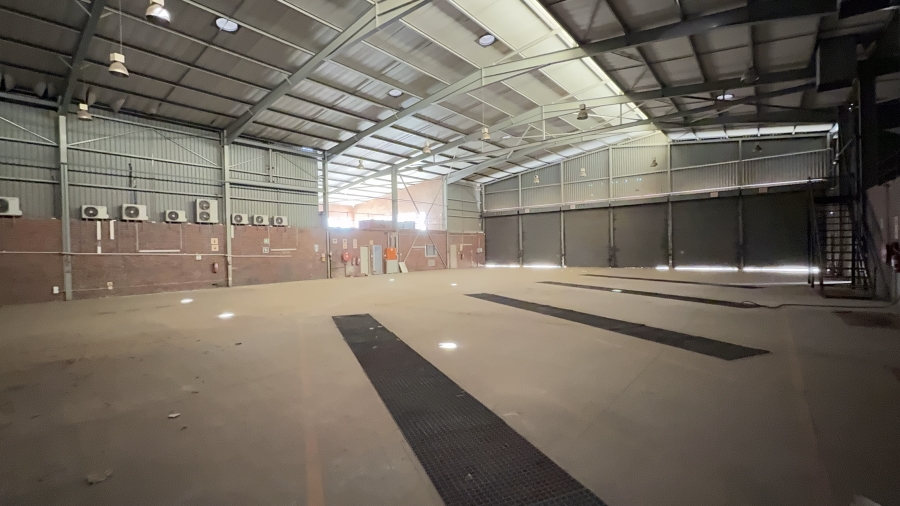 To Let commercial Property for Rent in Driehoek Gauteng