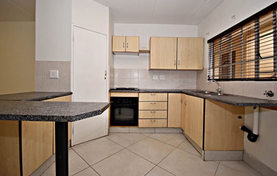 2 Bedroom Property for Sale in Noordhang Gauteng