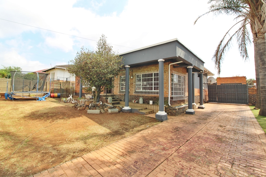 3 Bedroom Property for Sale in Homestead Gauteng