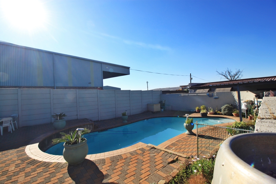 3 Bedroom Property for Sale in Homestead Gauteng