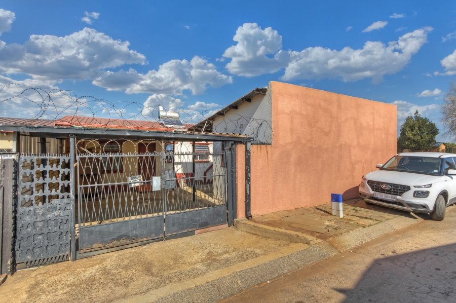 3 Bedroom Property for Sale in Eldorado Park Gauteng