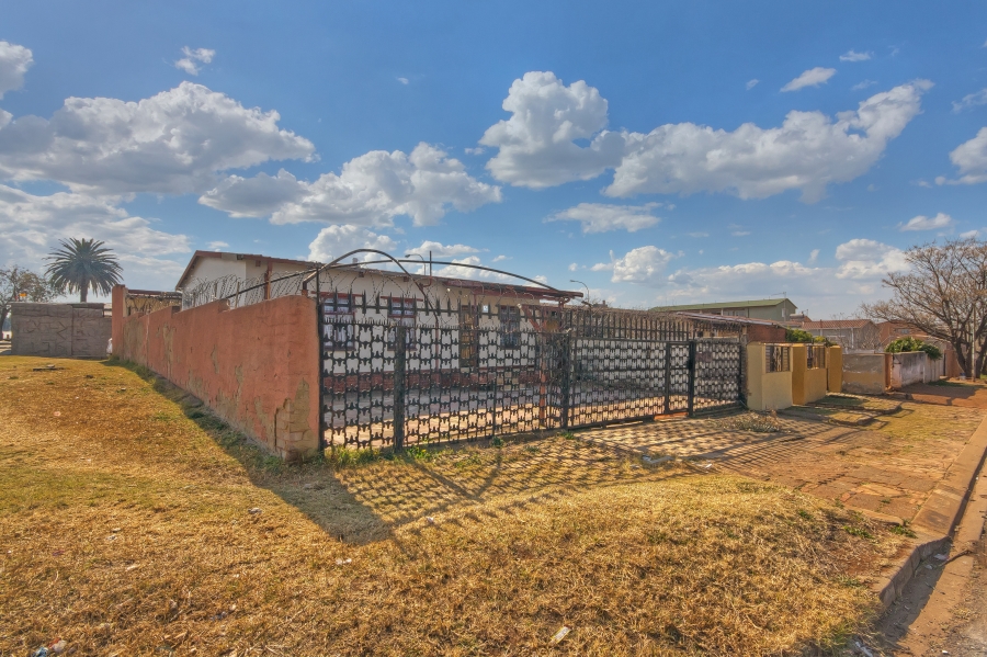 3 Bedroom Property for Sale in Eldorado Park Gauteng