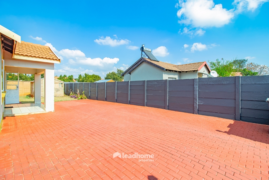 3 Bedroom Property for Sale in The Orchards Gauteng