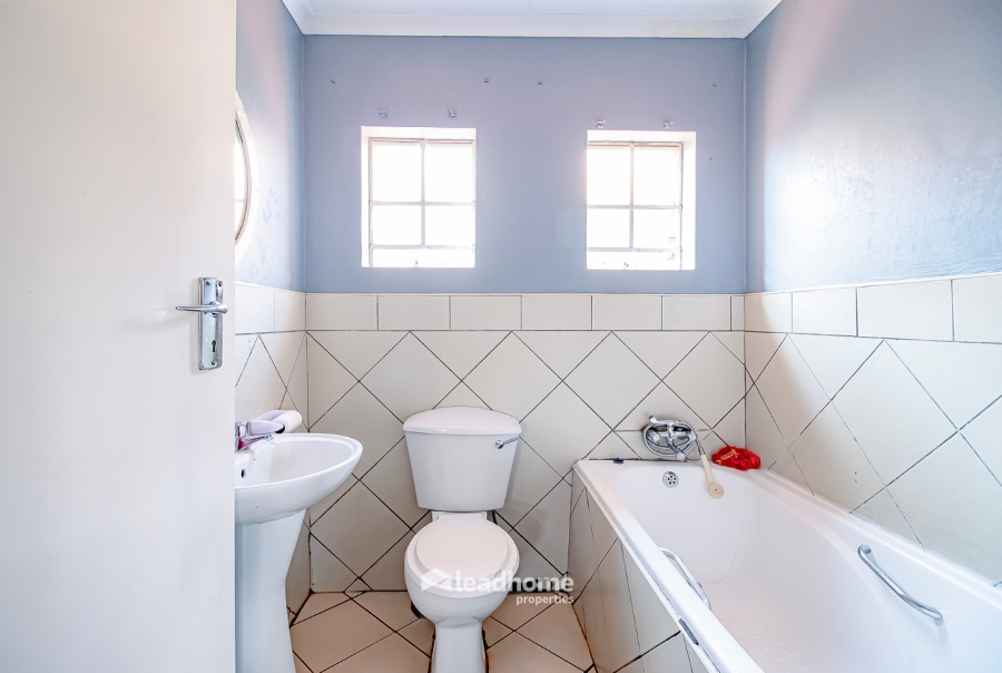 3 Bedroom Property for Sale in The Orchards Gauteng