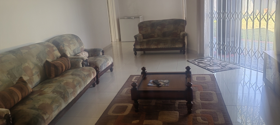 3 Bedroom Property for Sale in Robertsham Gauteng