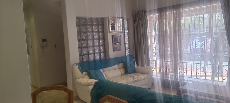 3 Bedroom Property for Sale in Robertsham Gauteng