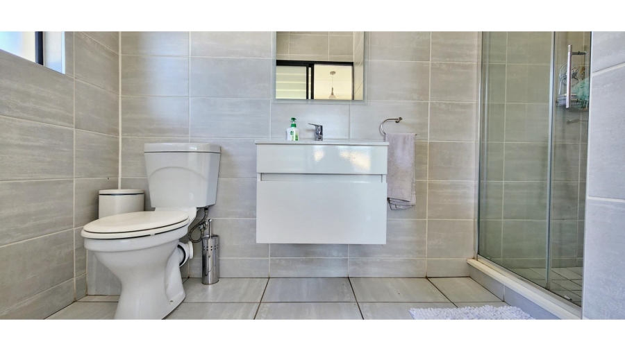 To Let 1 Bedroom Property for Rent in Waterfall Gauteng