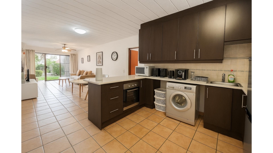 2 Bedroom Property for Sale in Magaliessig Gauteng
