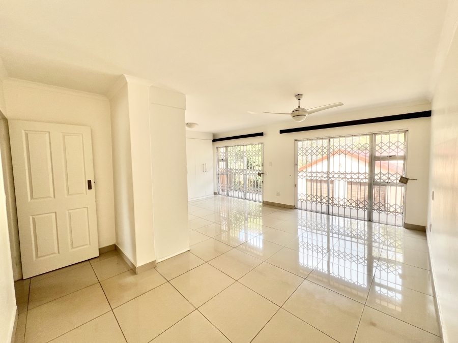5 Bedroom Property for Sale in Wierda Park Gauteng
