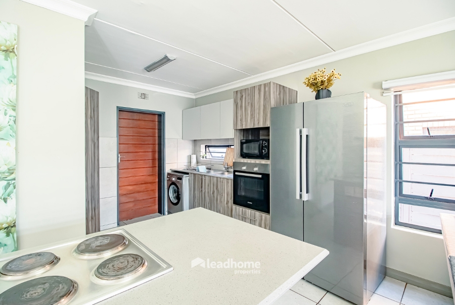 3 Bedroom Property for Sale in Zambezi Manor Lifestyle Estate Gauteng