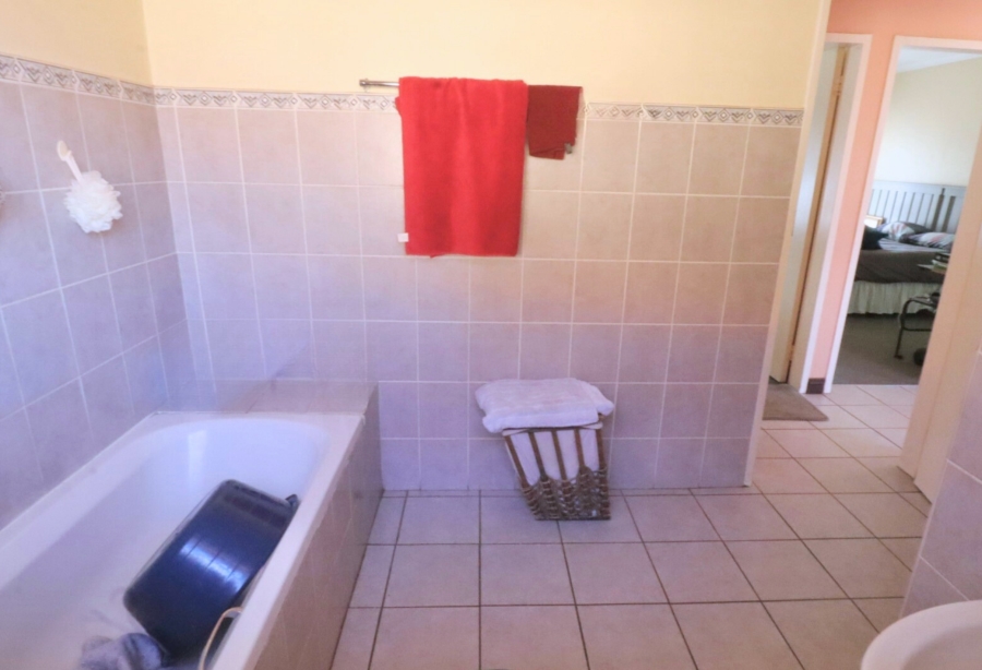 2 Bedroom Property for Sale in Meyerspark Gauteng