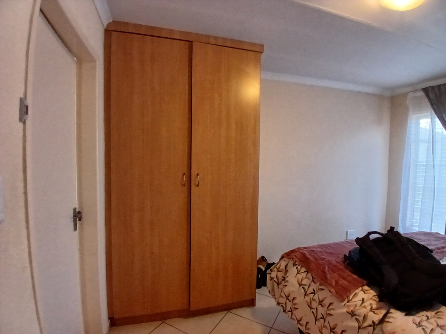 To Let 3 Bedroom Property for Rent in Danville Gauteng