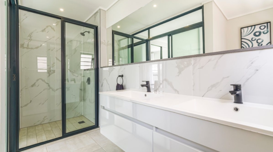 To Let 3 Bedroom Property for Rent in Waterfall Gauteng