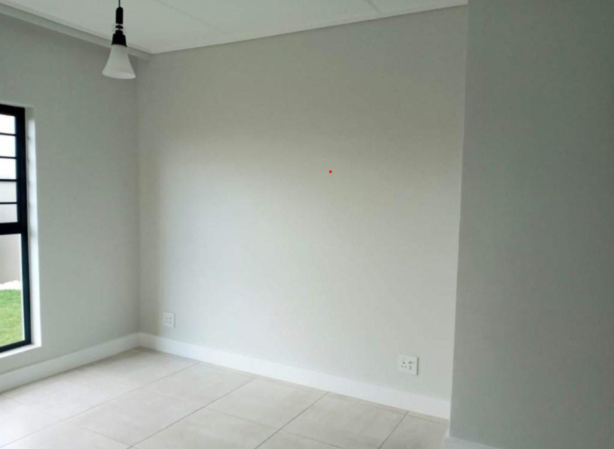 To Let 3 Bedroom Property for Rent in Waterfall Gauteng