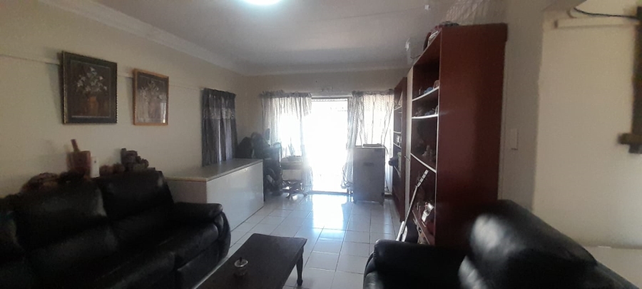3 Bedroom Property for Sale in Meyerton Central Gauteng