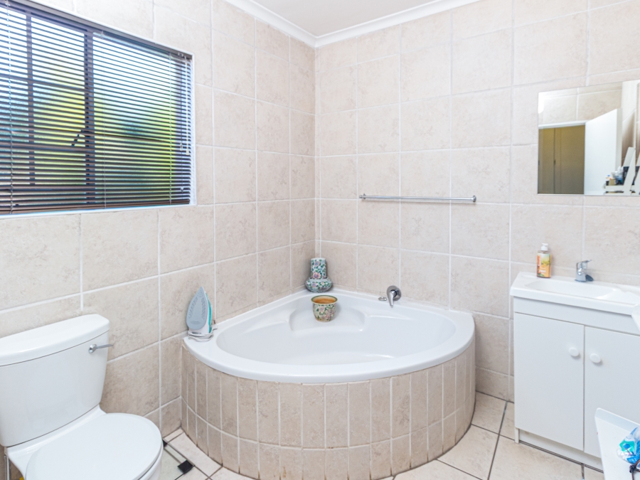 3 Bedroom Property for Sale in Kyalami Hills Gauteng