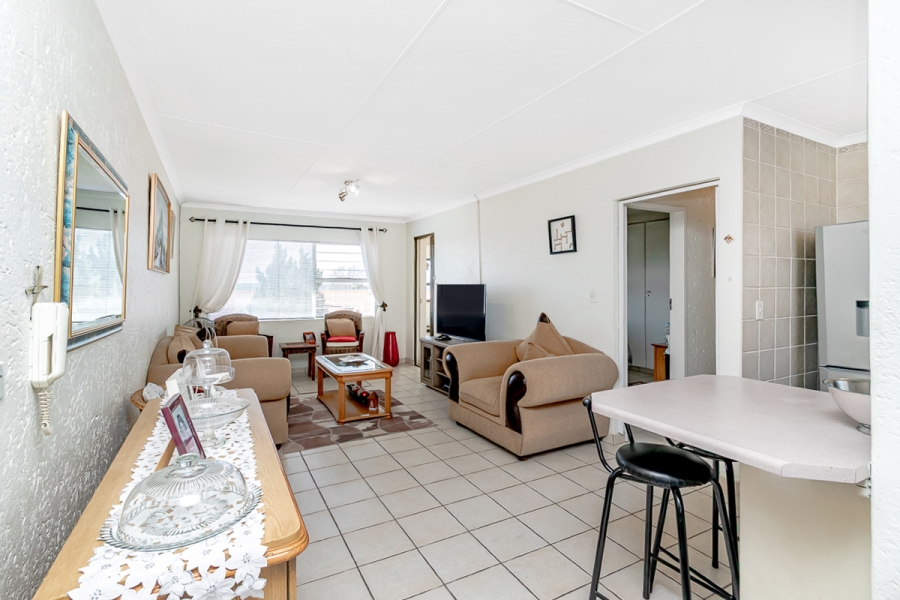 2 Bedroom Property for Sale in Constantia Kloof Gauteng