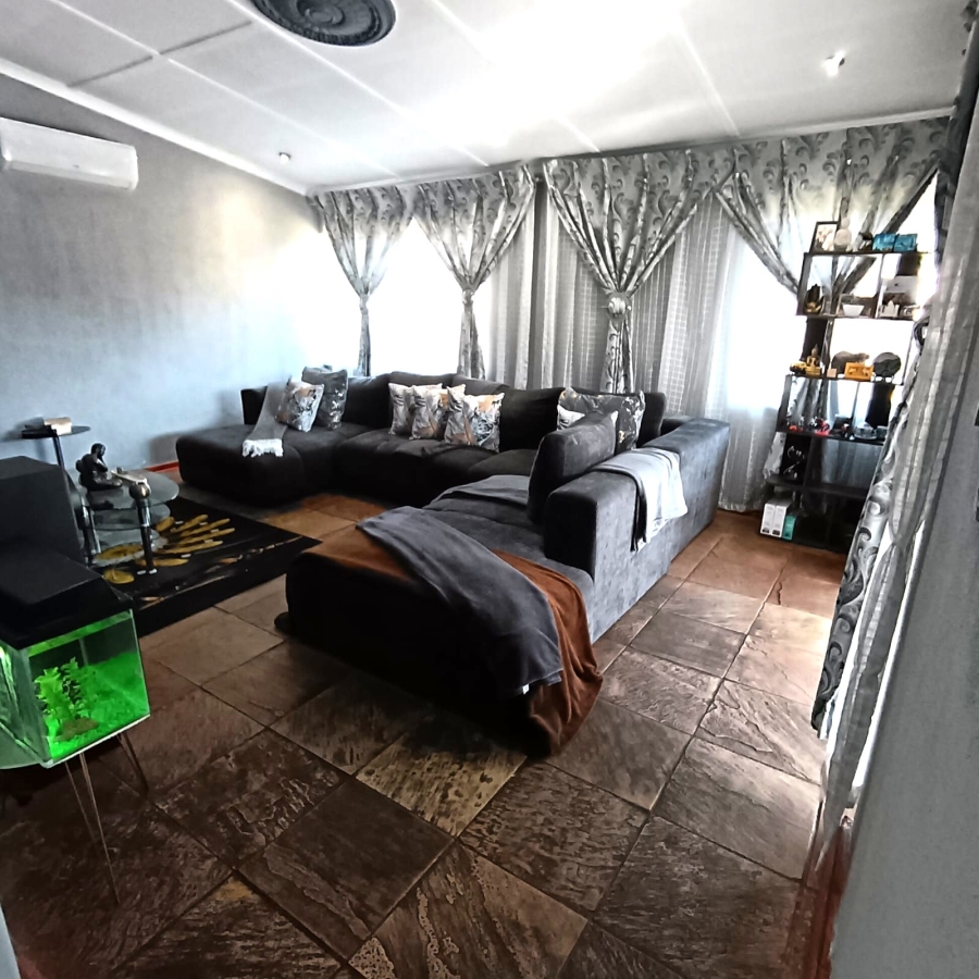 3 Bedroom Property for Sale in Klopperpark Gauteng