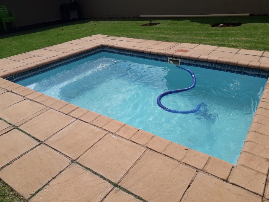 3 Bedroom Property for Sale in Klopperpark Gauteng
