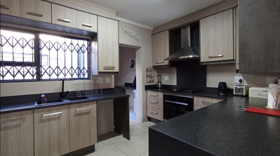 3 Bedroom Property for Sale in Blackheath Gauteng