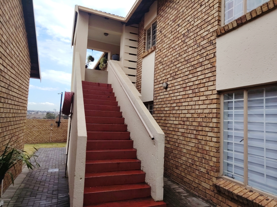 2 Bedroom Property for Sale in Celtisdal Gauteng