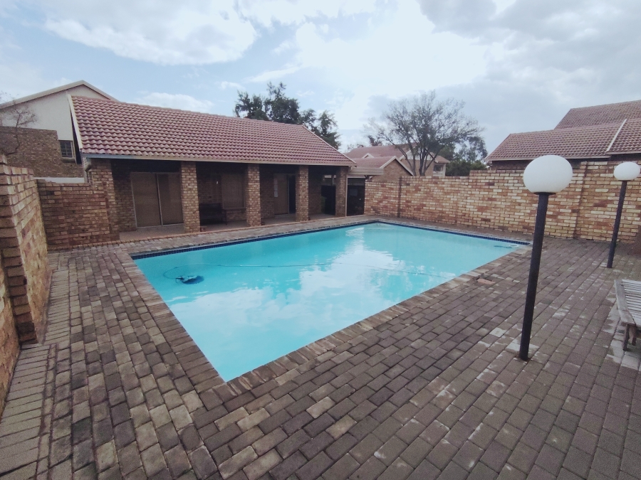 2 Bedroom Property for Sale in Celtisdal Gauteng