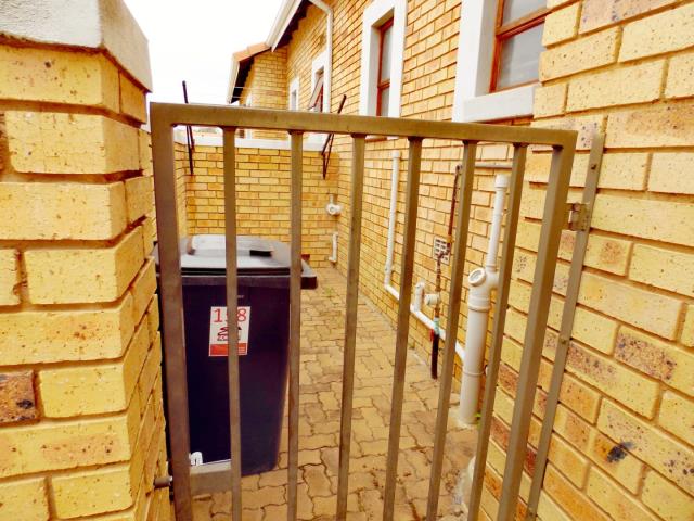 To Let 2 Bedroom Property for Rent in Randpark Ridge Gauteng