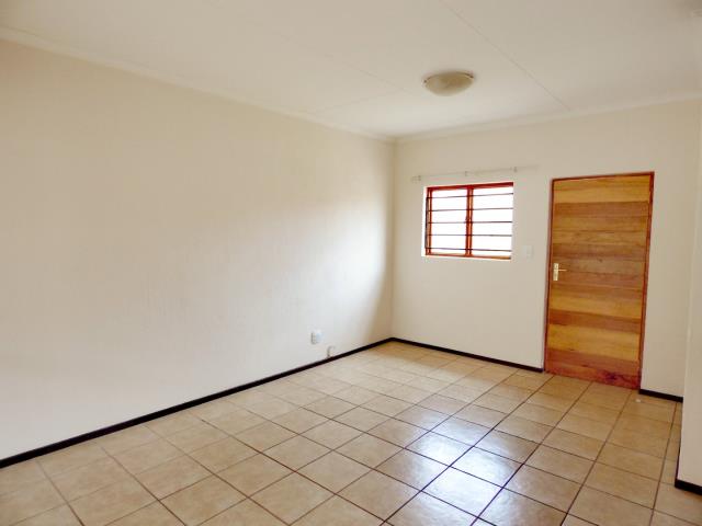 To Let 2 Bedroom Property for Rent in Randpark Ridge Gauteng